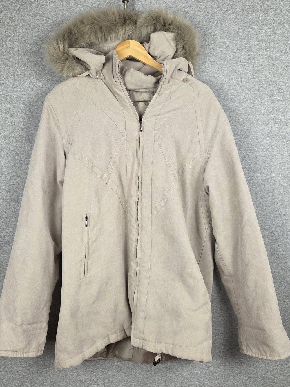 Giorgio Morandi Women's Large Hooded Winter Coat - Light Beige